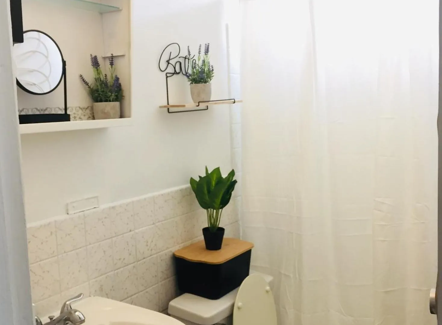 Cozy Room With 2 Twin Beds In Sanjuan Metro Area San Juan Bed & Breakfast